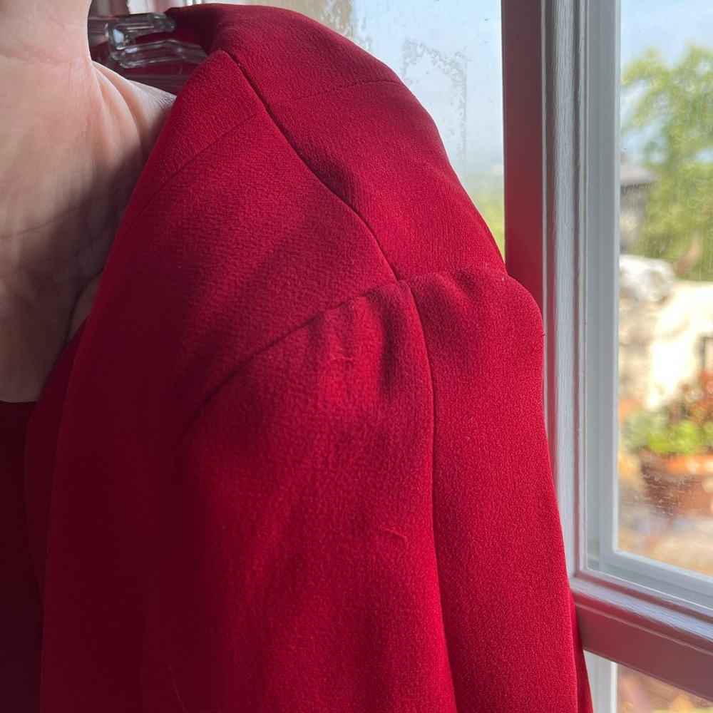Gorgeous Red Rena Lange Long line suit - Picture 9 of 11